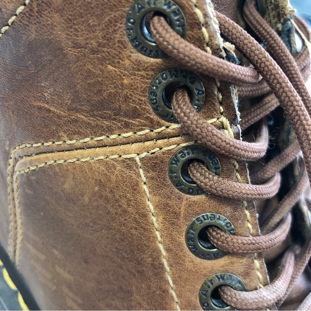 Dr. Martens Vintage Yolanda Leather Lace-Up Ankle Boots - Picture 11 of 14